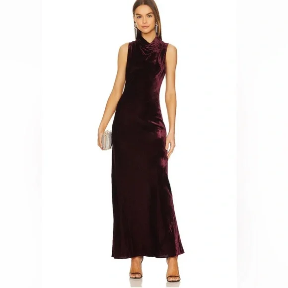 black maxi lace dress with sleeves Long Sleeve Lace Maxi Dress
